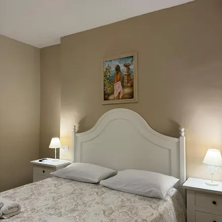 Angelina * 贾迪尼-纳克索斯