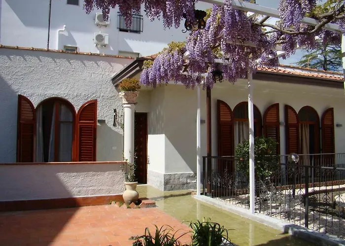 Angelina Holiday home *